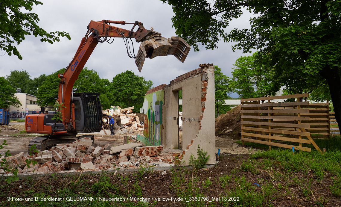13.05.2022 - Baustelle am Haus für Kinder in Neuperlach